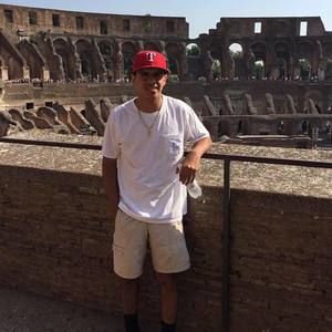 Meet your Posher, Jonathan